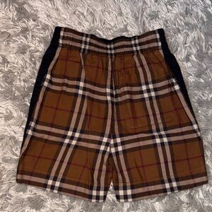 Burberry Wool shorts
